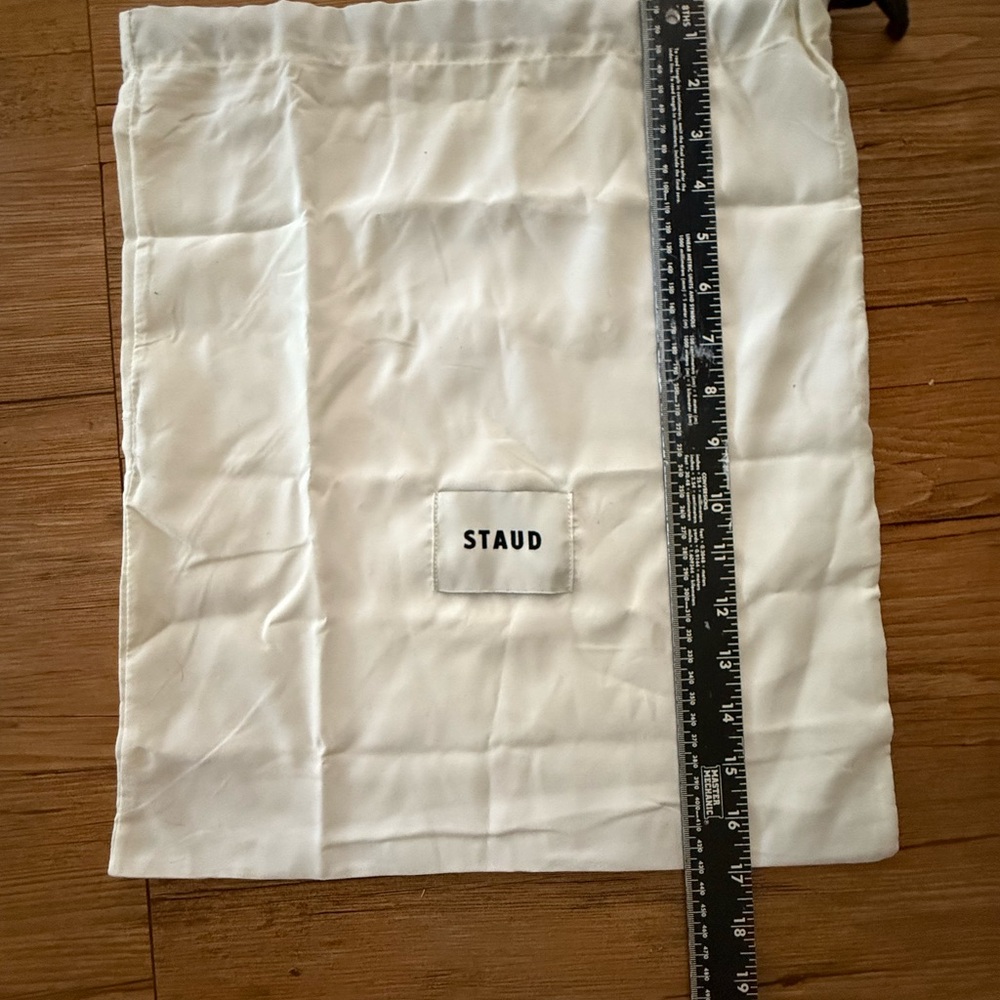 Staud new dust bag - Picture 4 of 5